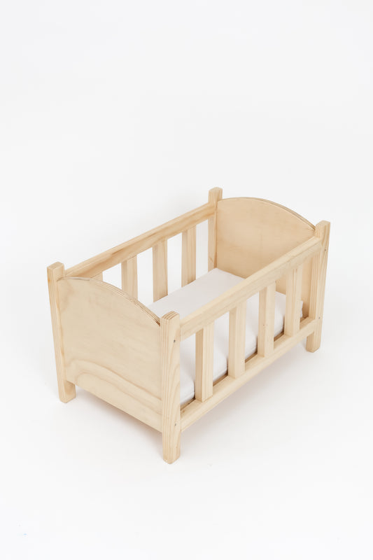 Cuna de Madera para Muñecas – Hecha a mano