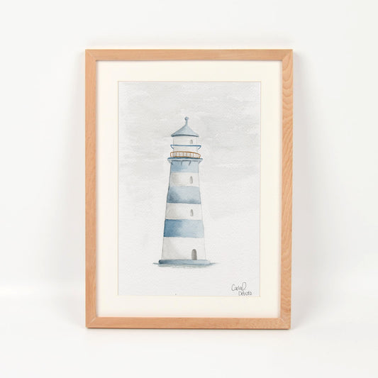 Faro enmarcado en madera nativa