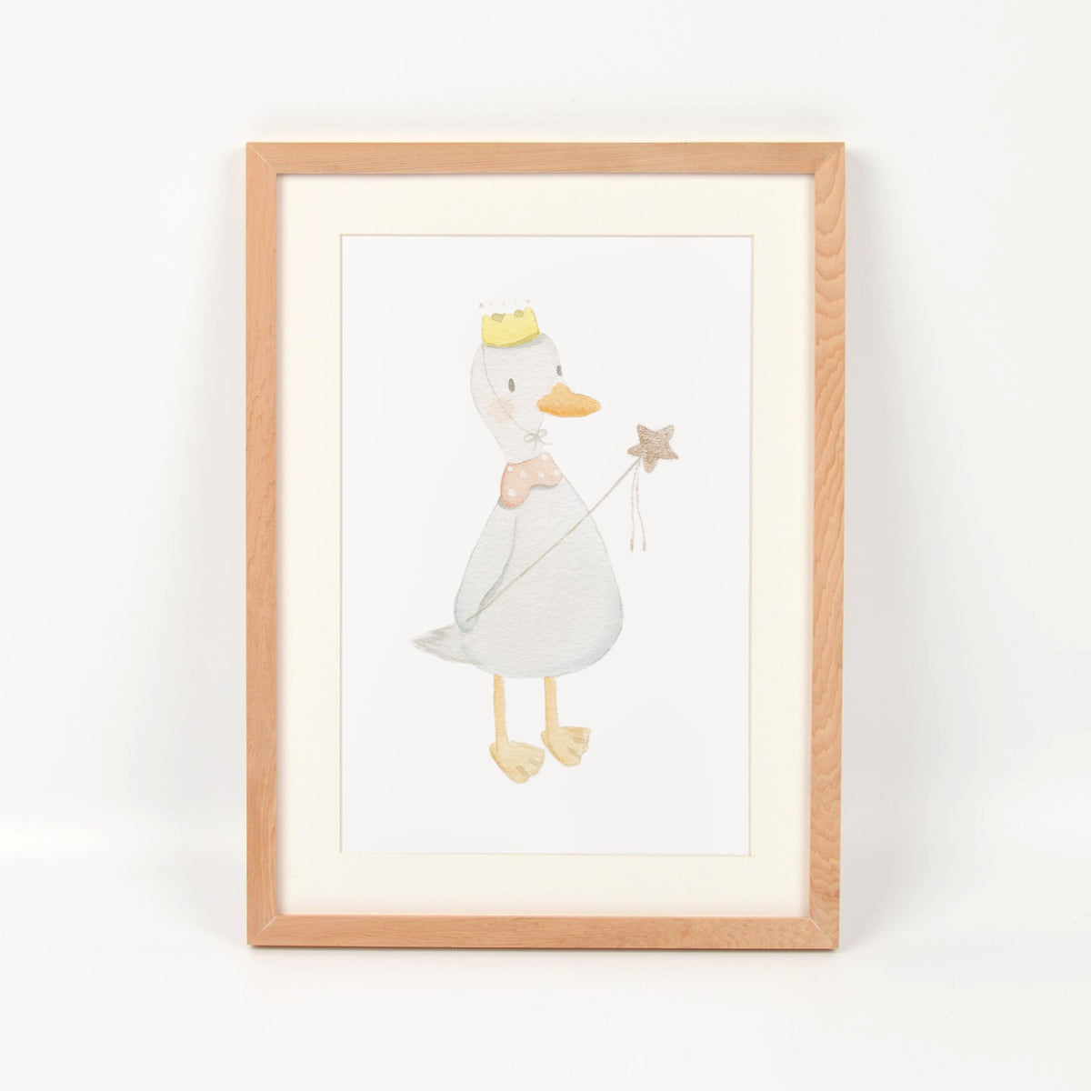 Pato con corona enmarcado en madera nativa
